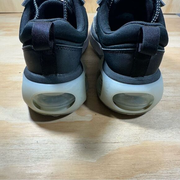 Nike Air Max Black and White Sneakers Women’s Size 7 - Picture 6 of 9